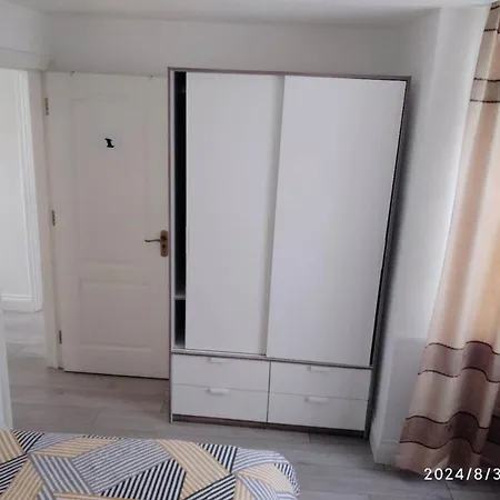 Comfort Spacious Double Room In Chingford, London Room 1 Waltham Forest Exterior photo