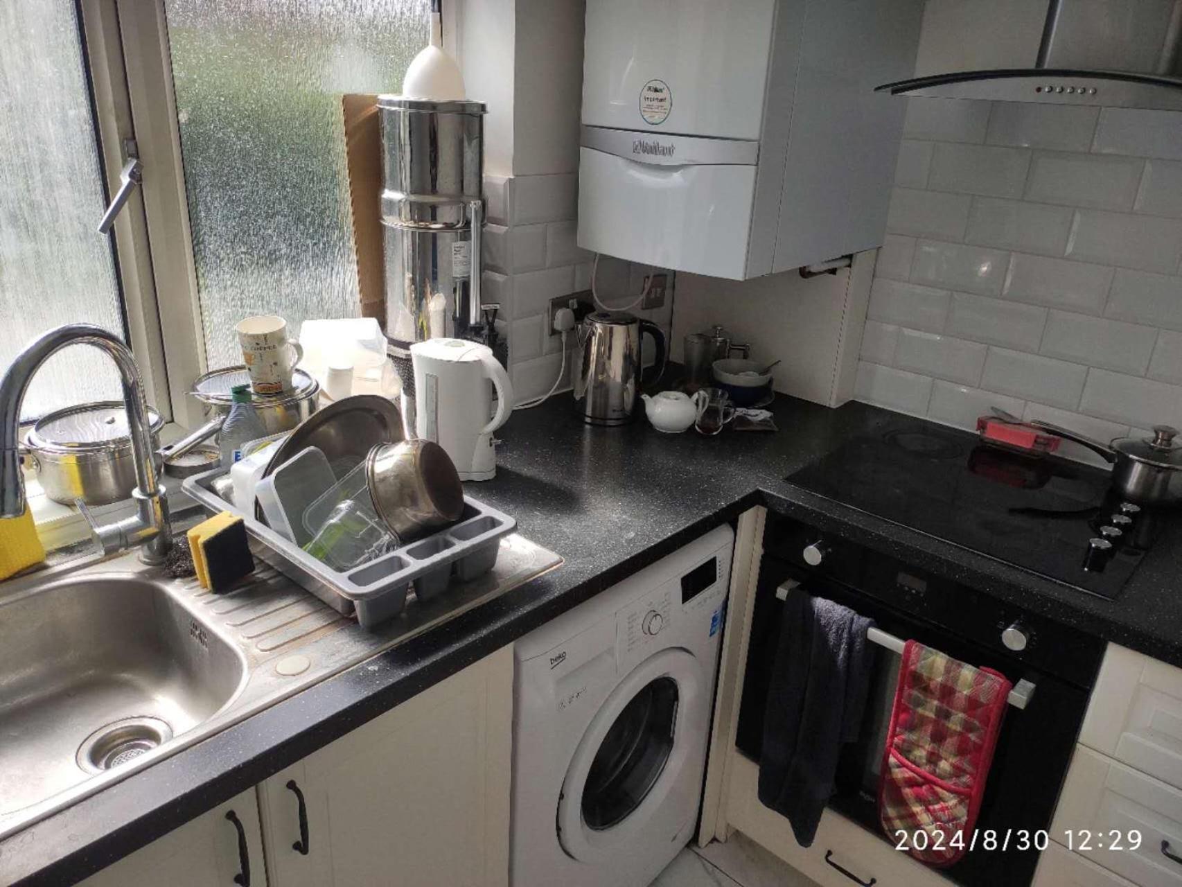 Homestay Comfort Spacious Double In Chingford, London 1