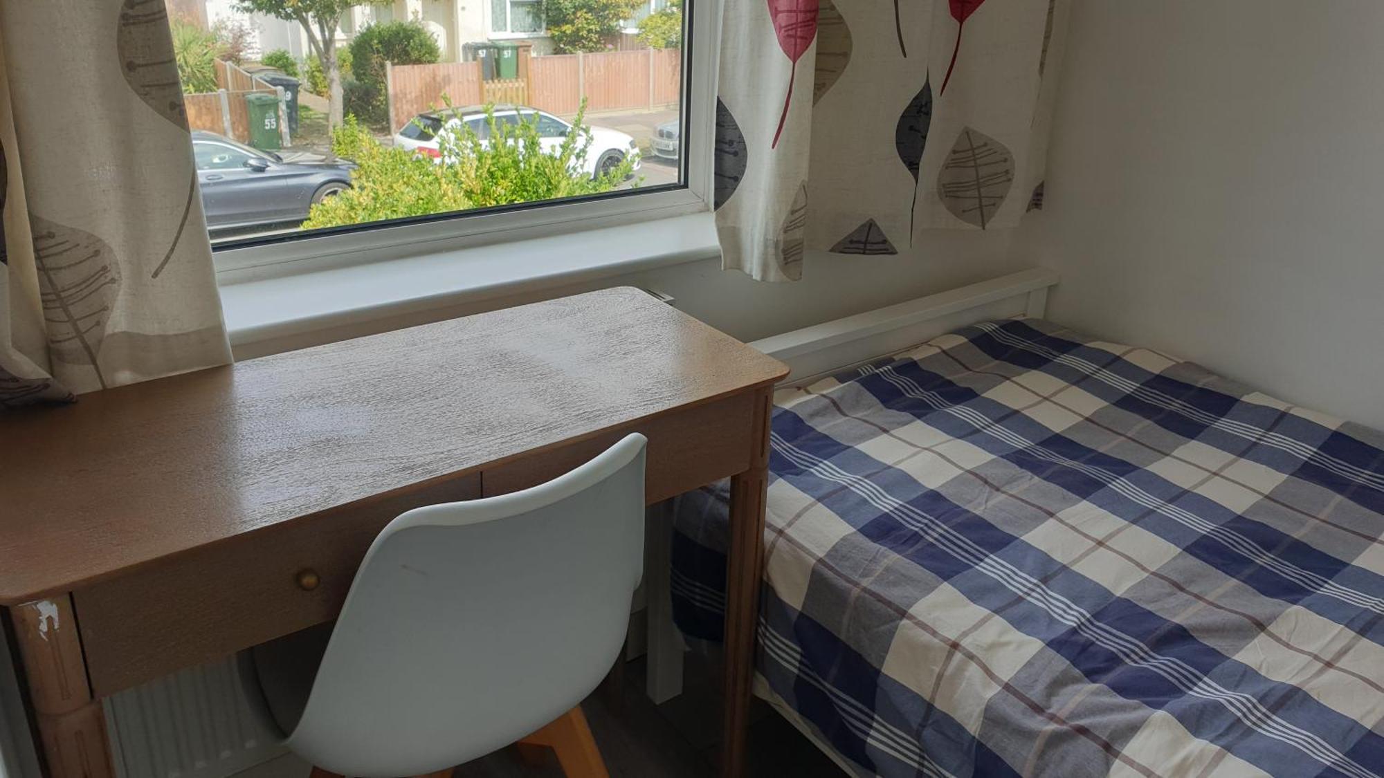 Comfort Spacious Double In Chingford, London 1 Homestay *
